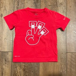 Nike T-shirt for Toddler, 3T